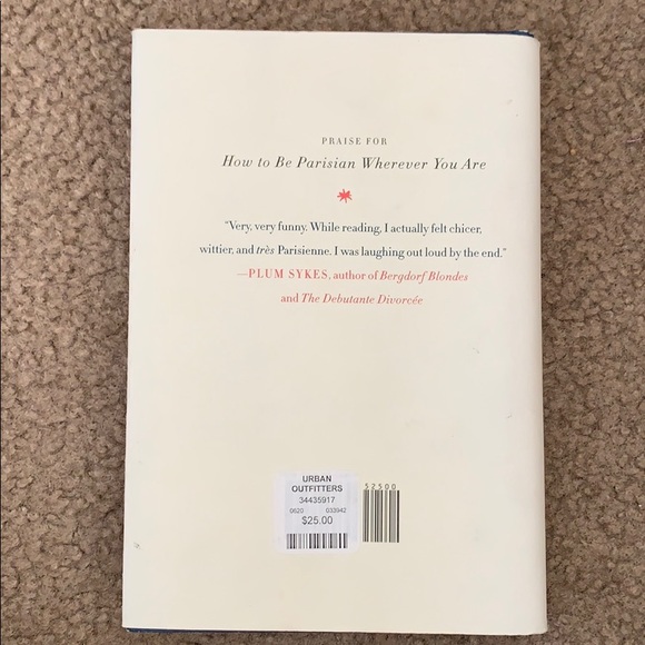 How to be Parisian book! - Picture 2 of 5